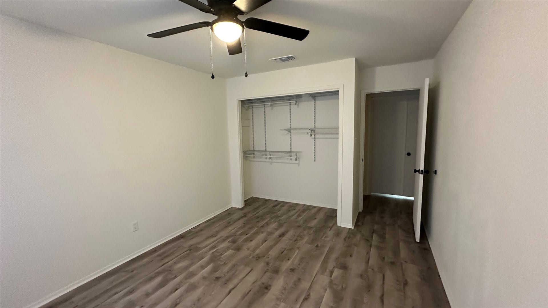 69 N Deerfoot Circle, Spring, TX 77380 69 N Deerfoot Circle, Spring, TX 77380