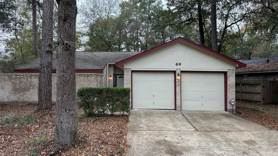 Property photo for 69 N Deerfoot Circle, Spring, TX