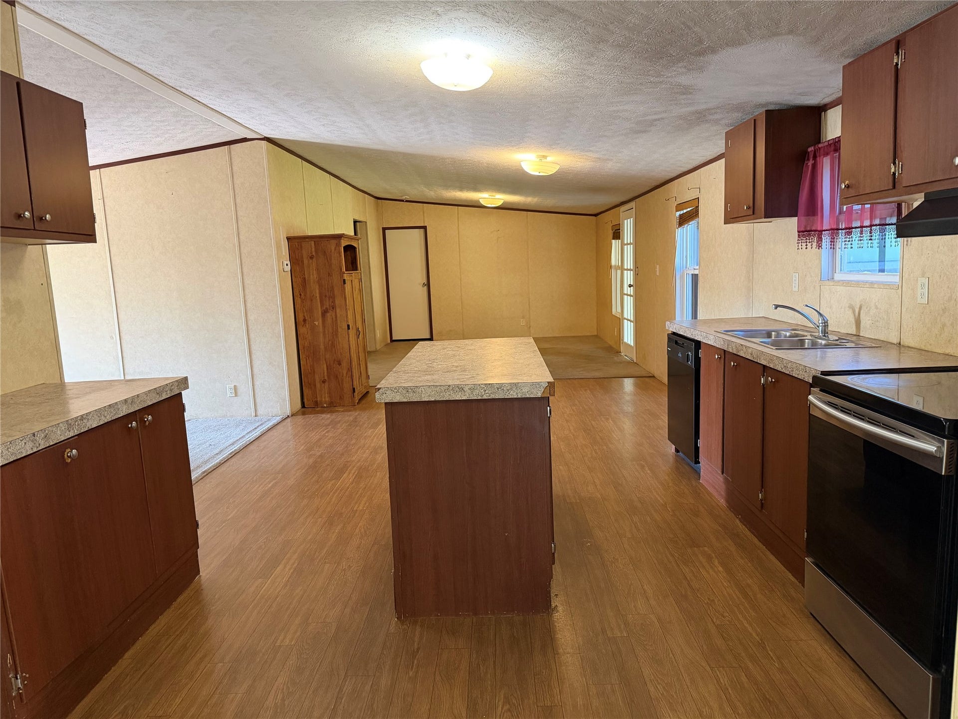 23943 Swallowtail Lane, New Caney, TX 77357 23943 Swallowtail Lane, New Caney, TX 77357