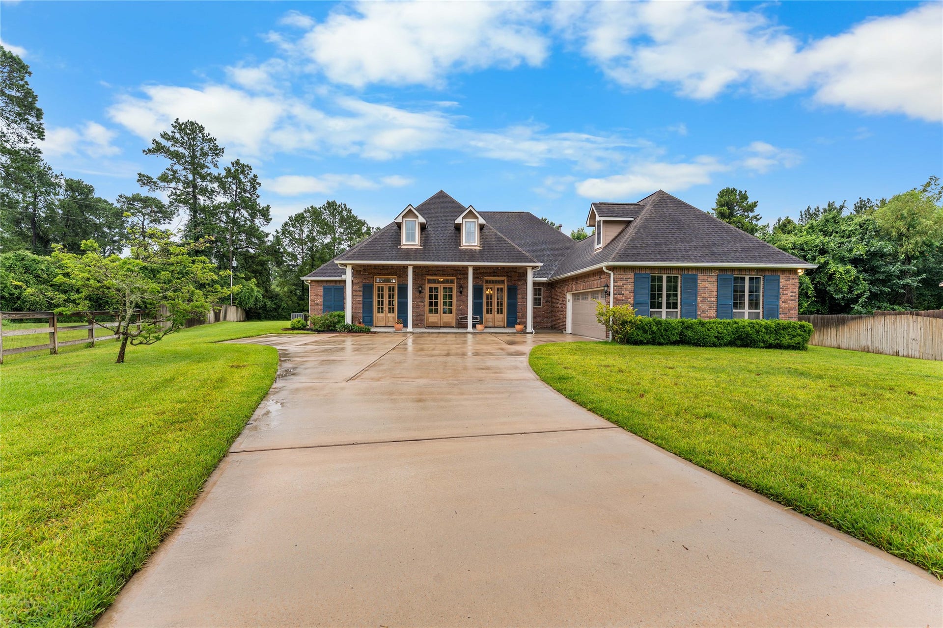Private, gated acreage in Magnolia, TX!
