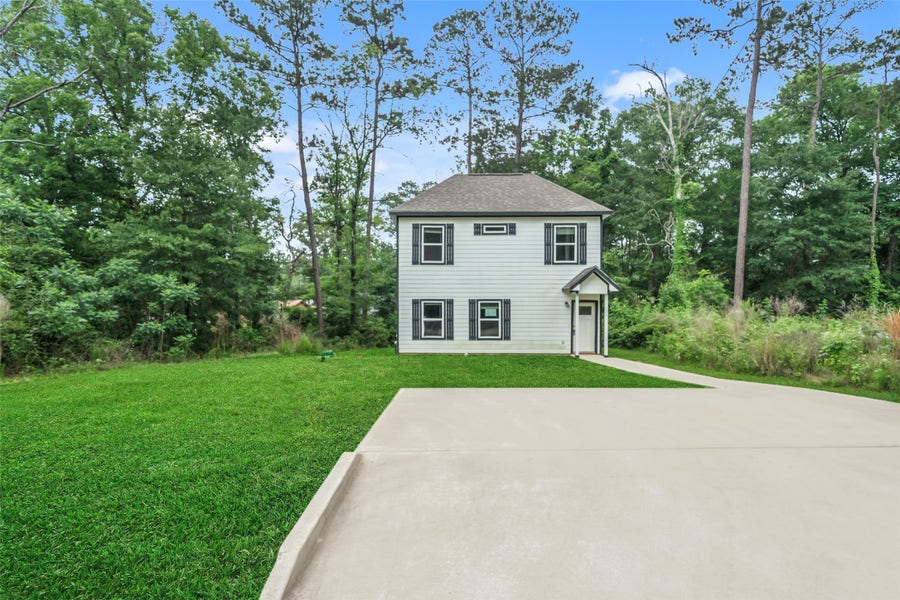 Property photo for 126 Indian Creek Circle, Willis, TX