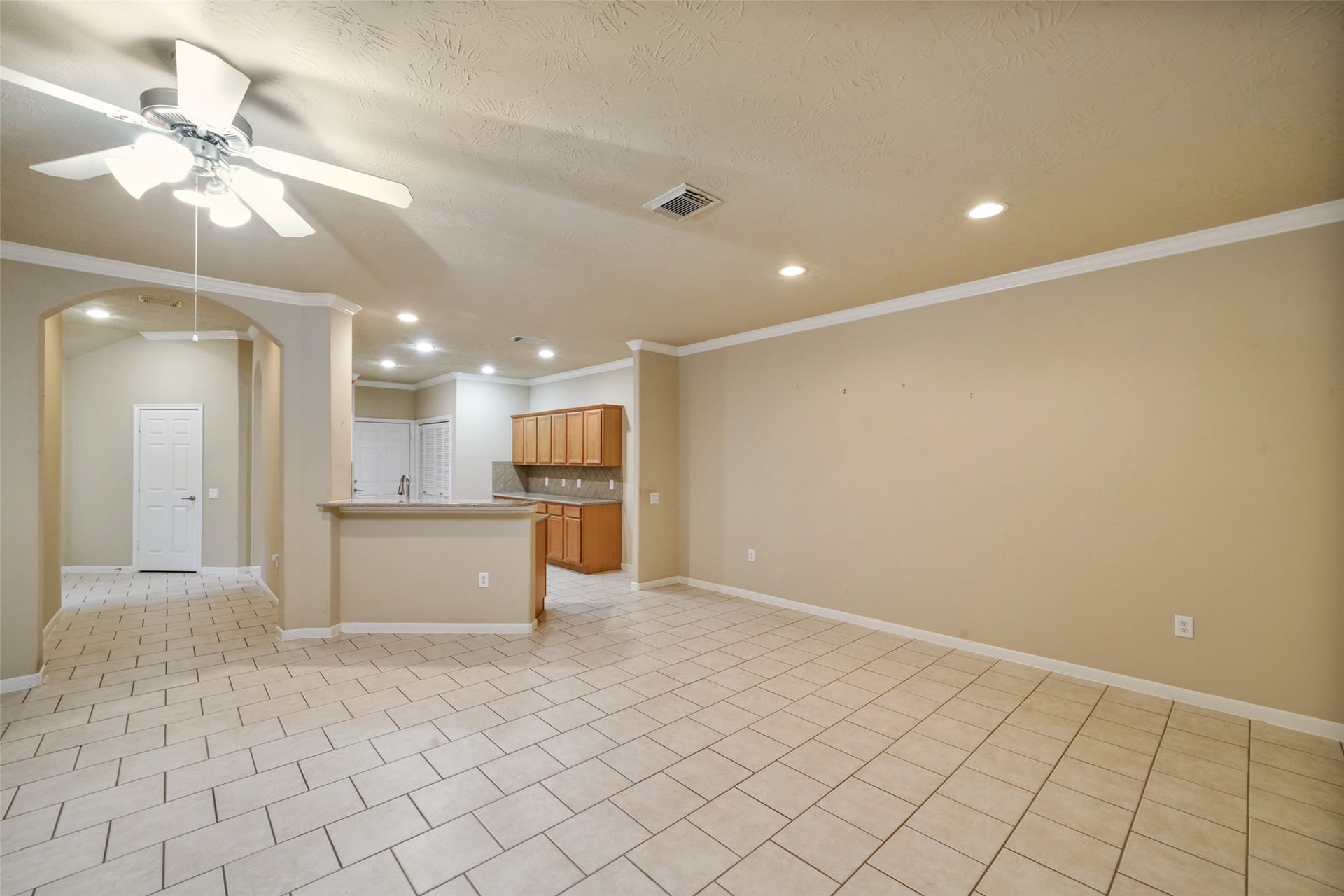 7 Fitzroy Place, Conroe, TX 77384 7 Fitzroy Place, Conroe, TX 77384