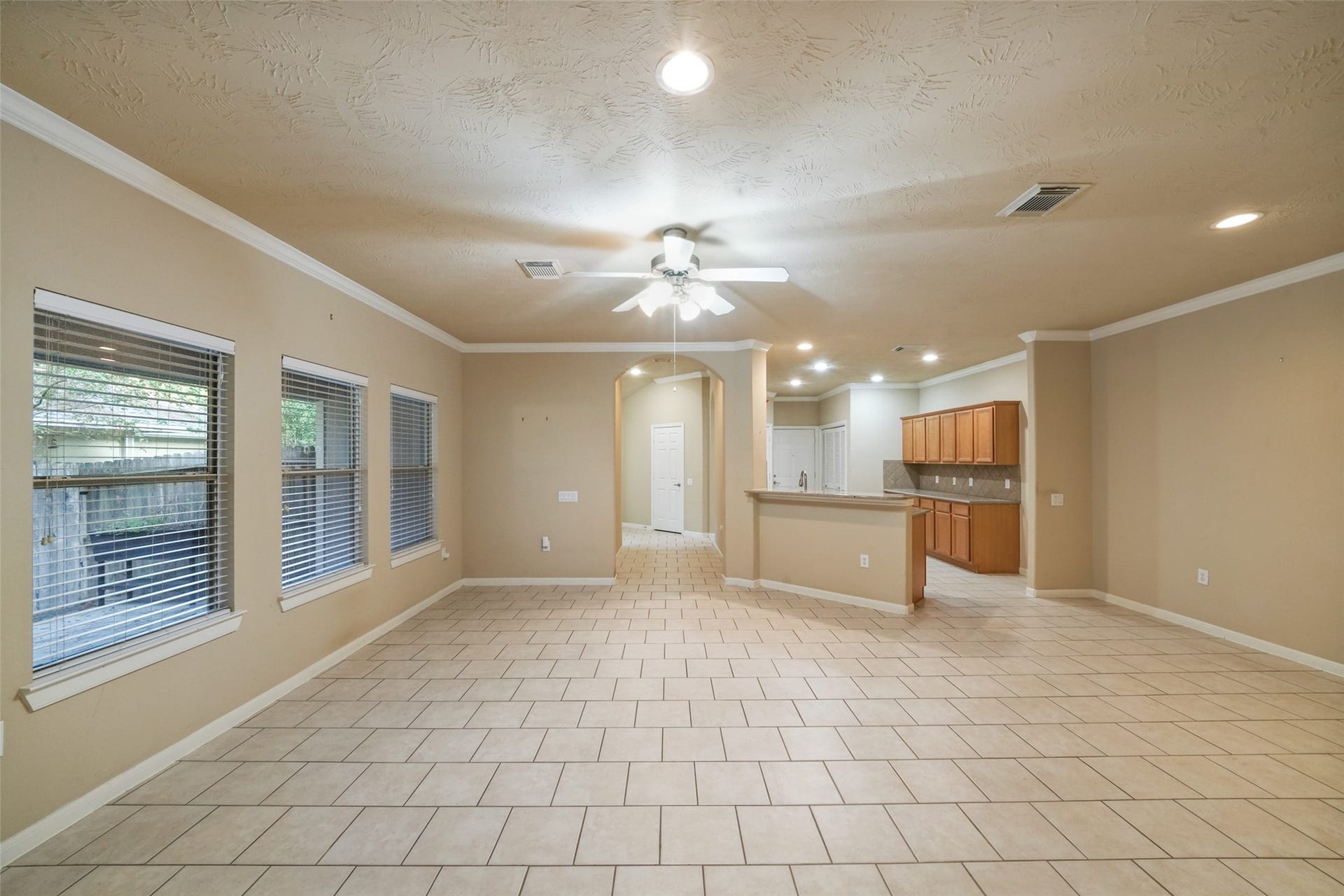 7 Fitzroy Place, Conroe, TX 77384 7 Fitzroy Place, Conroe, TX 77384