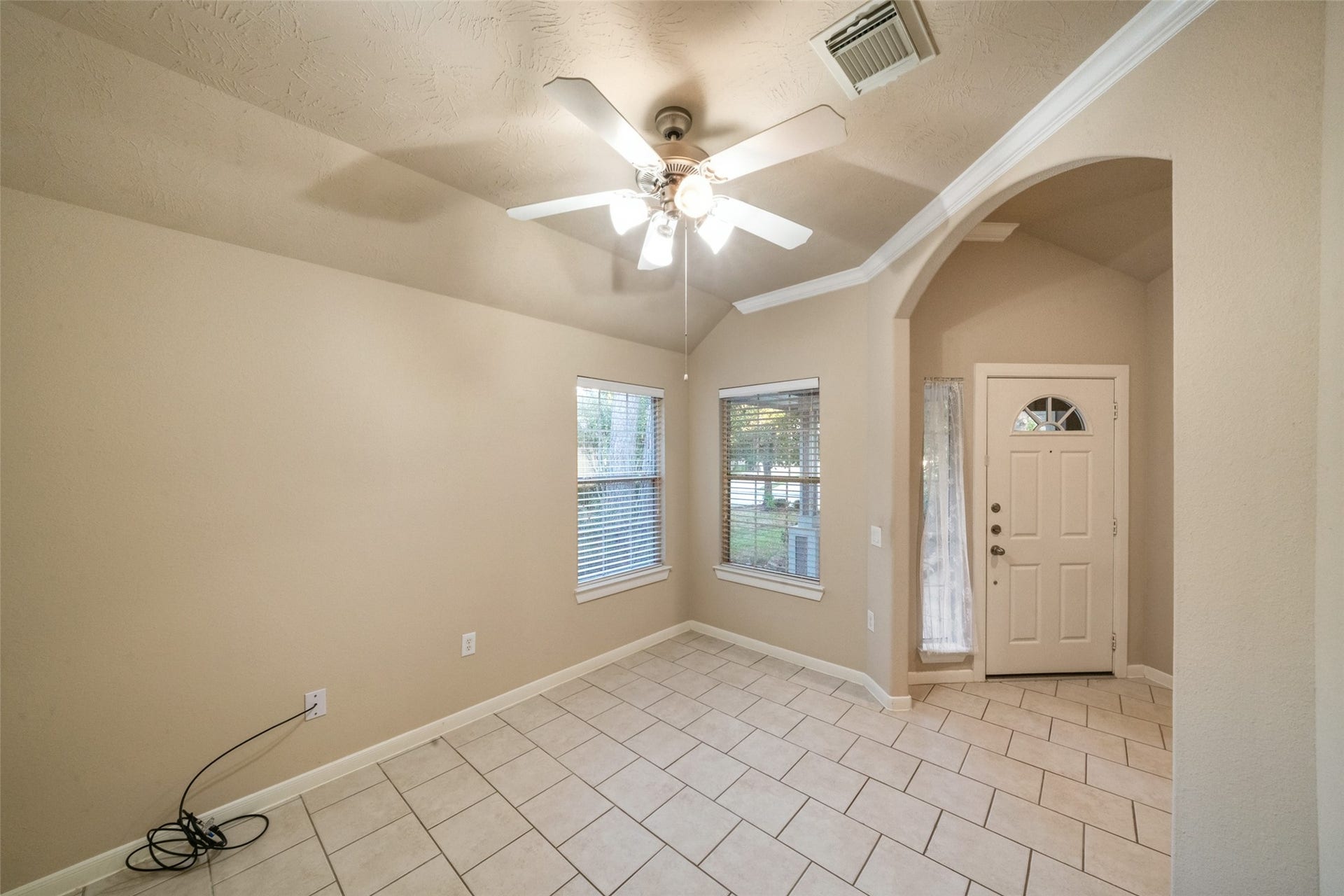 7 Fitzroy Place, Conroe, TX 77384 Alternate view of the flex space