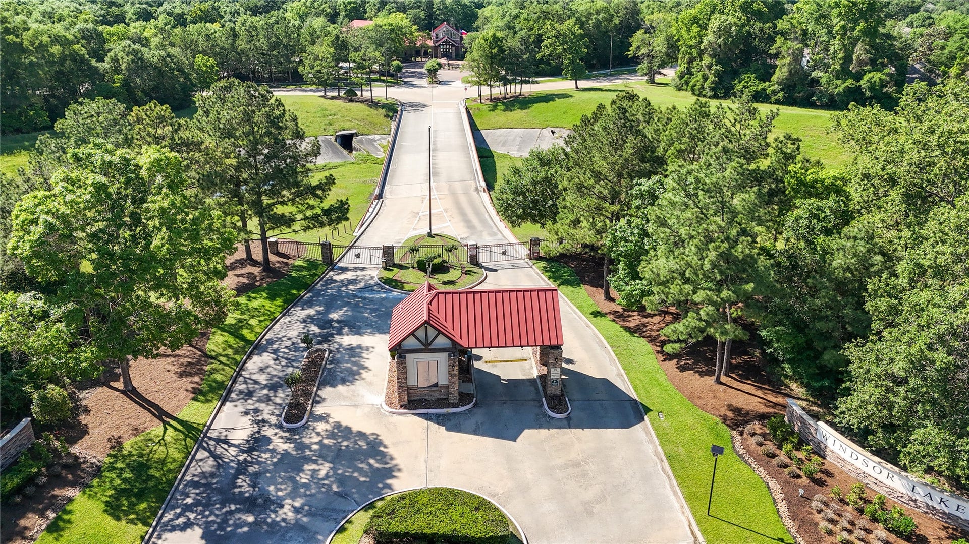 7 Fitzroy Place, Conroe, TX 77384 7 Fitzroy Place, Conroe, TX 77384