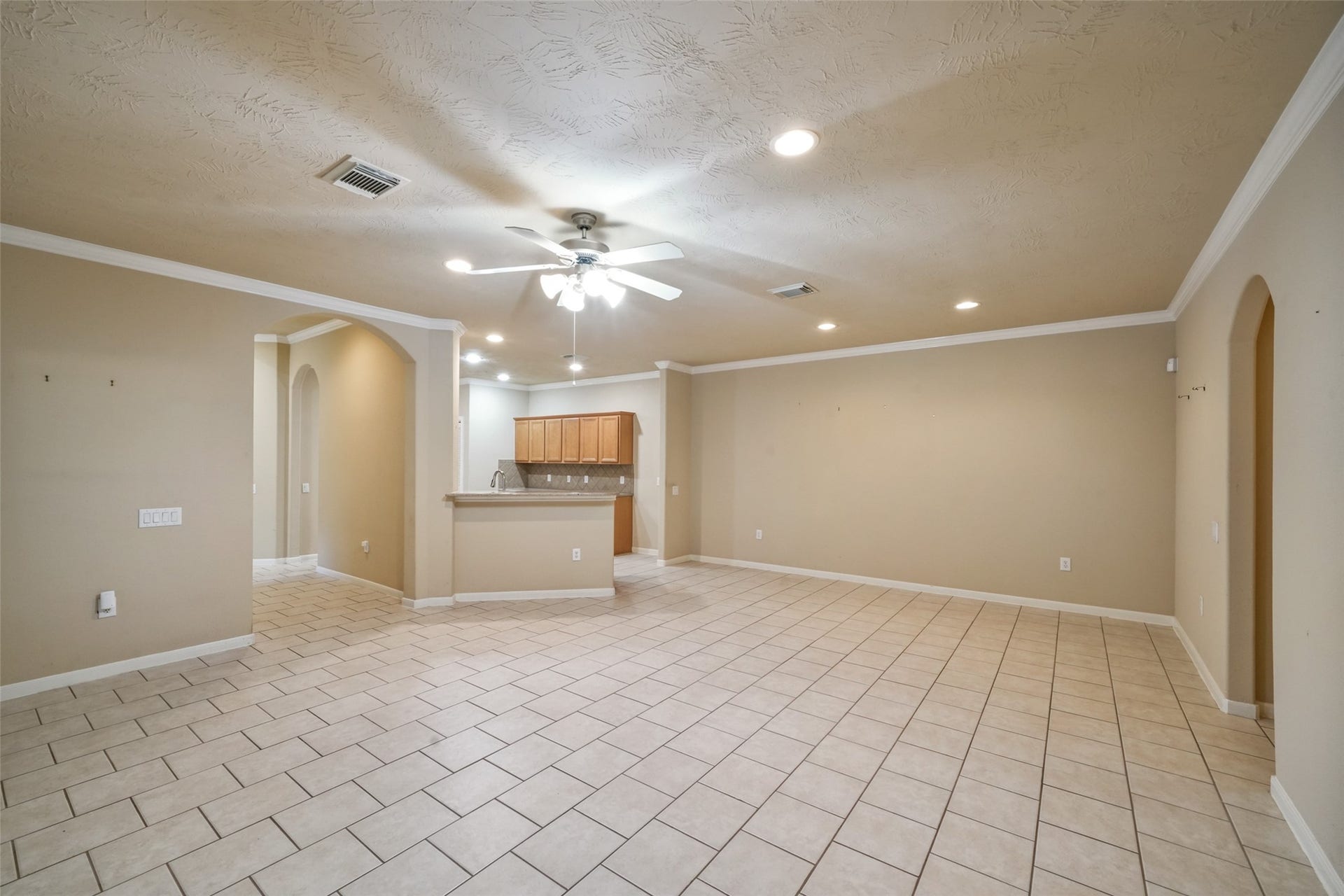 7 Fitzroy Place, Conroe, TX 77384 7 Fitzroy Place, Conroe, TX 77384