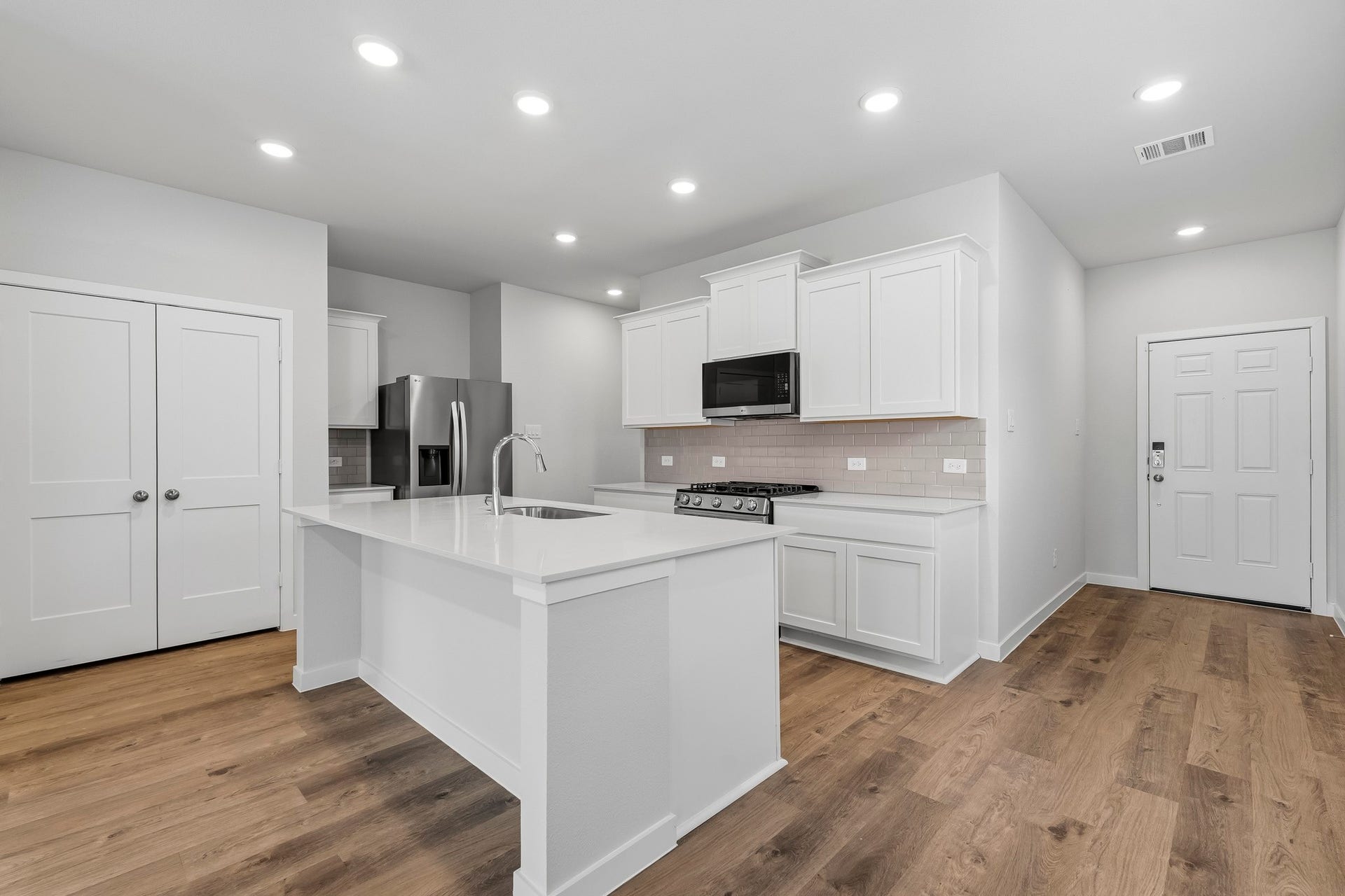 29222 Dandelion Sky Drive, Waller, TX 77484