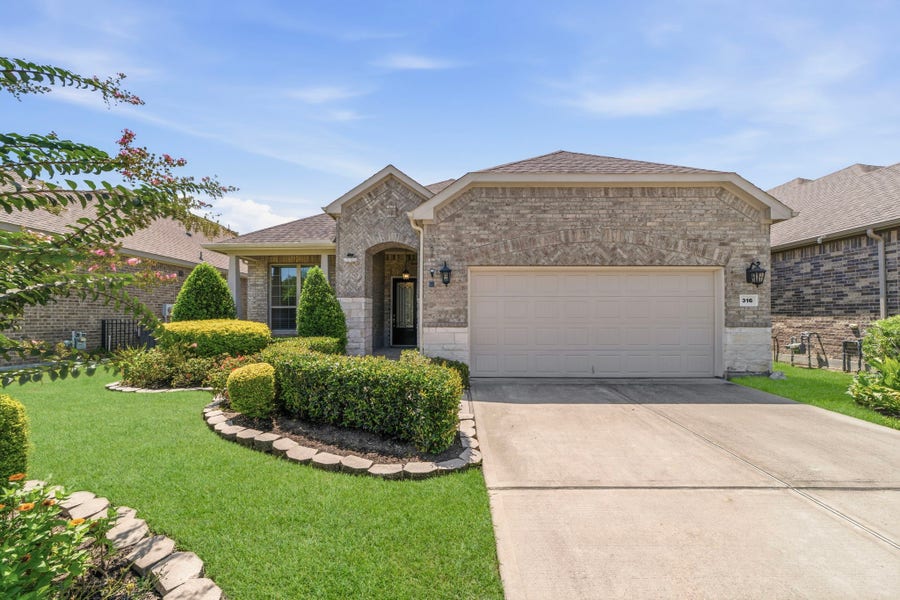 Property photo for 316 Connemara Drive, Spring, TX