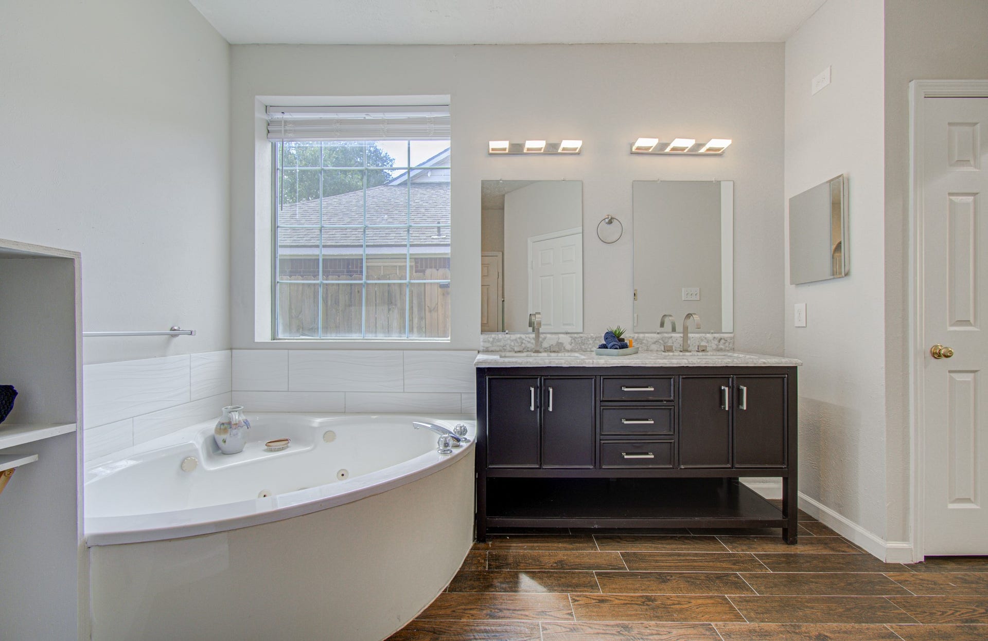1207 Atlanta Drive, Richmond, TX 77406 1207 Atlanta Drive, Richmond, TX 77406