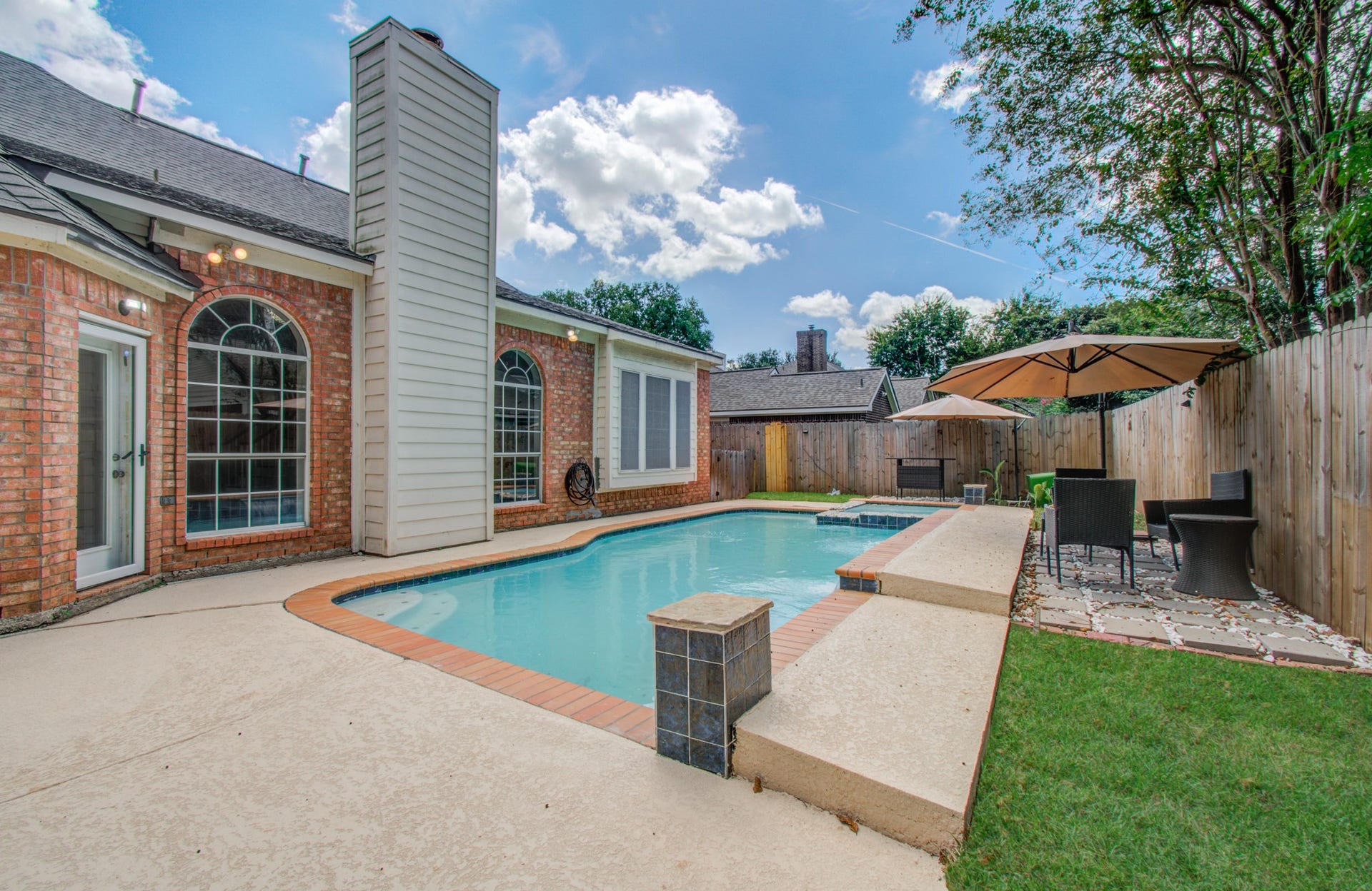 1207 Atlanta Drive, Richmond, TX 77406 1207 Atlanta Drive, Richmond, TX 77406