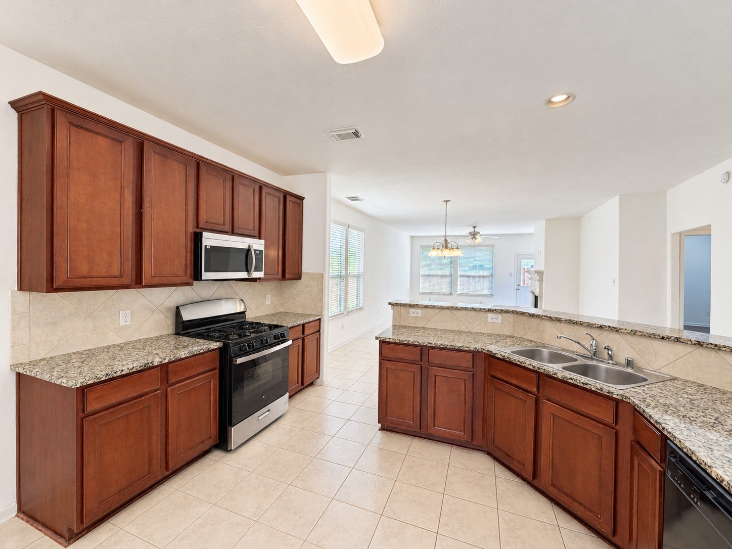 6327 Green Shoals Lane, Houston, TX 77066 6327 Green Shoals Lane, Houston, TX 77066