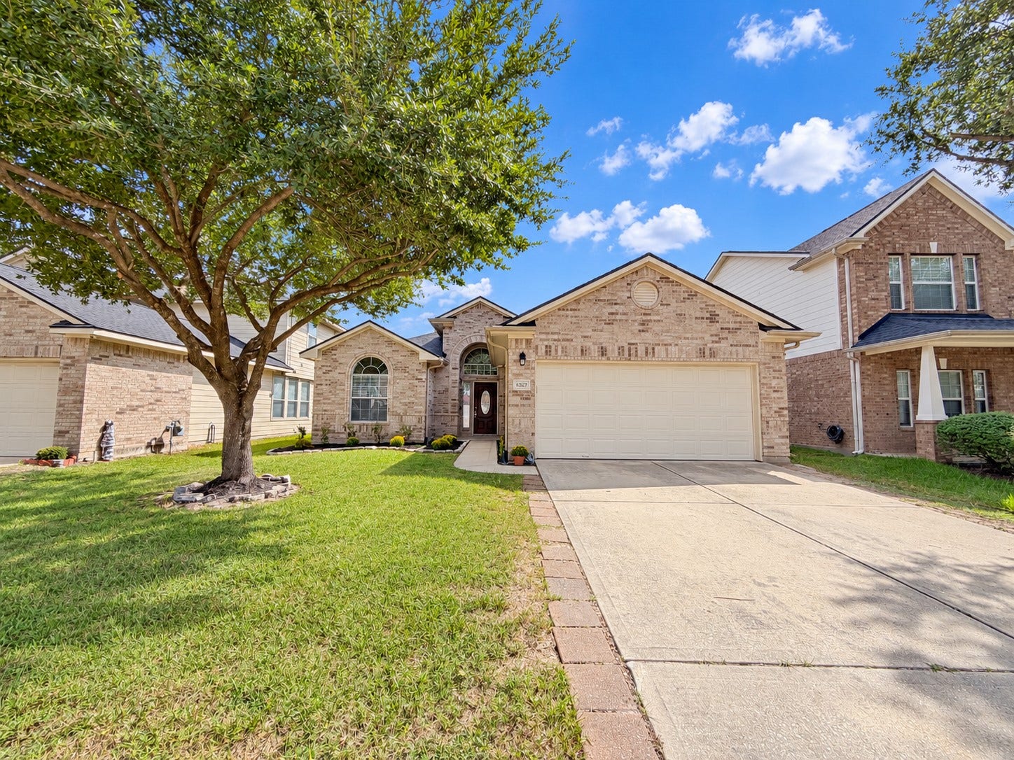 6327 Green Shoals Lane, Houston, TX 77066 6327 Green Shoals Lane, Houston, TX 77066