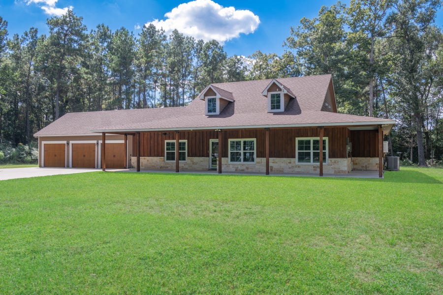 Property photo for 11445 Crossno Drive, Cleveland, TX