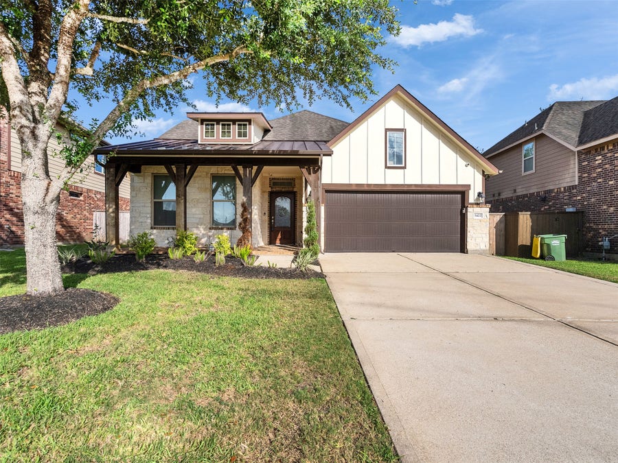 Property photo for 3422 Waverly Springs Lane, Pearland, TX