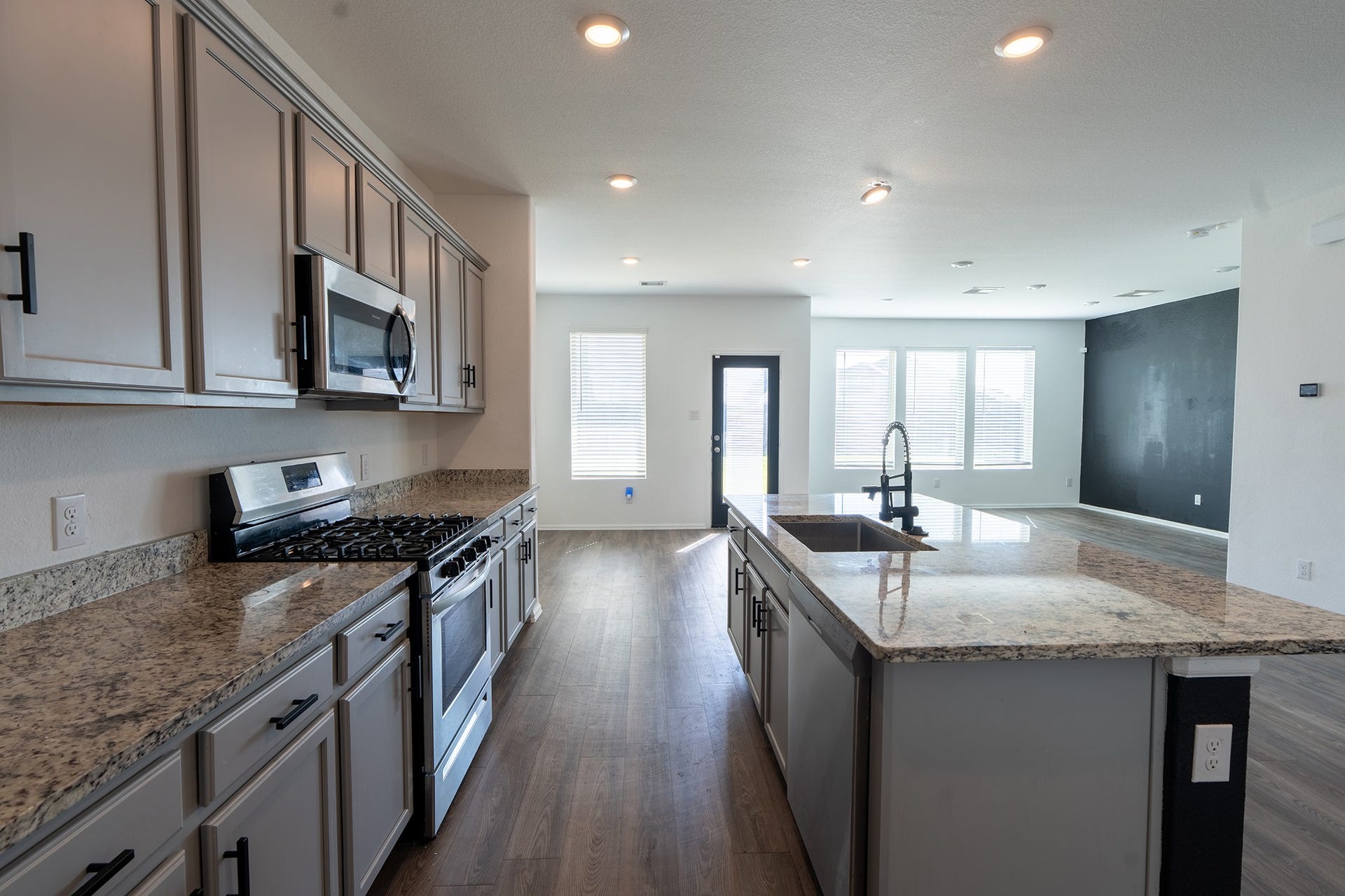 4919 Lenox Grove Lane, Fresno, TX 77583 4919 Lenox Grove Lane, Fresno, TX 77583