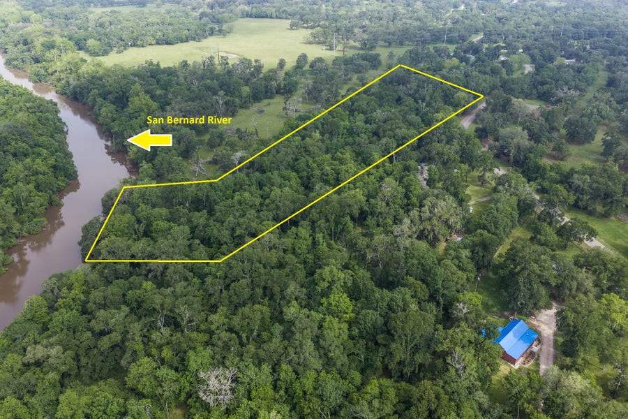 Property photo for 214 County Road 875, West Columbia, TX