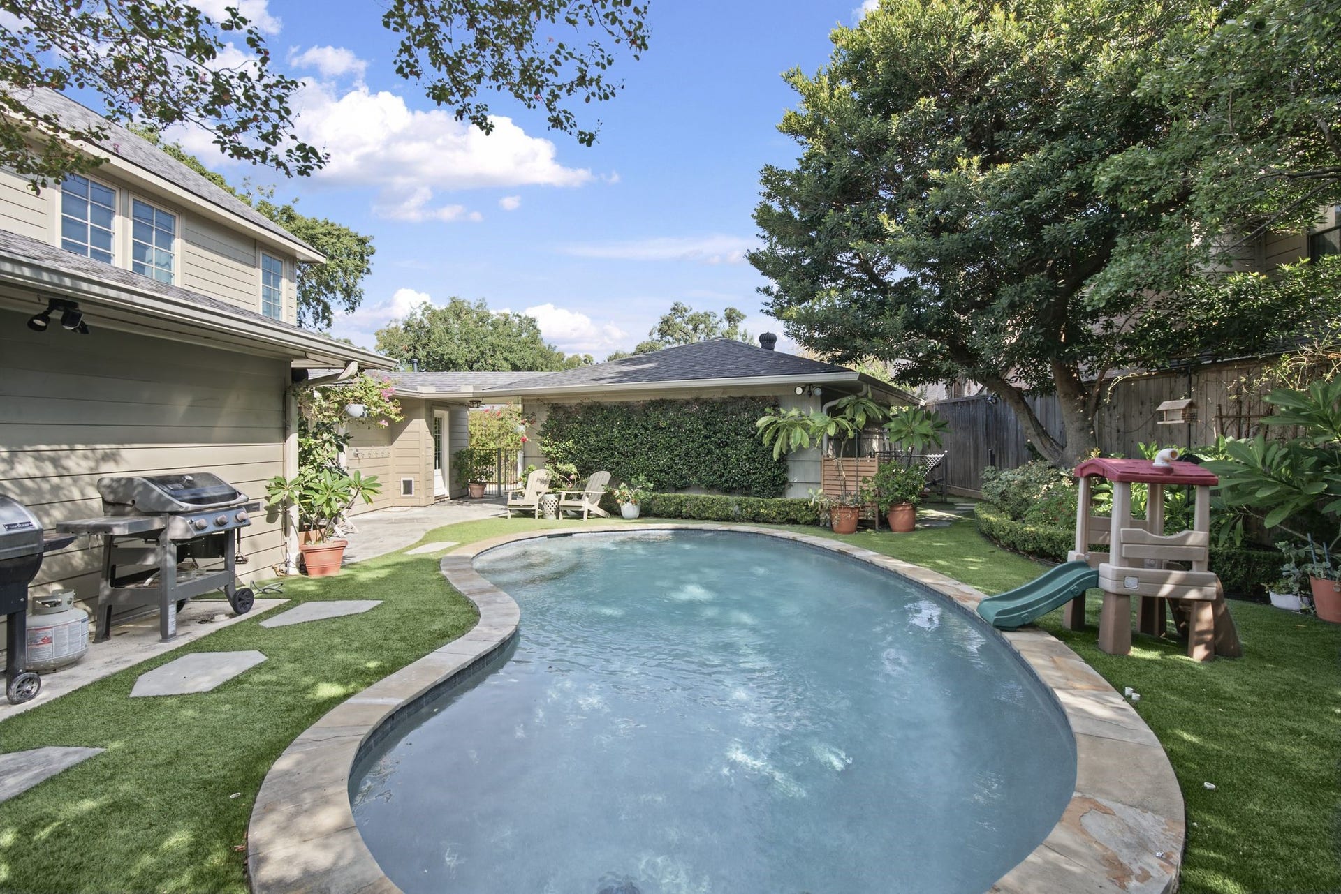 2415 Briarmead Drive, Houston, TX 77057 2415 Briarmead Drive, Houston, TX 77057