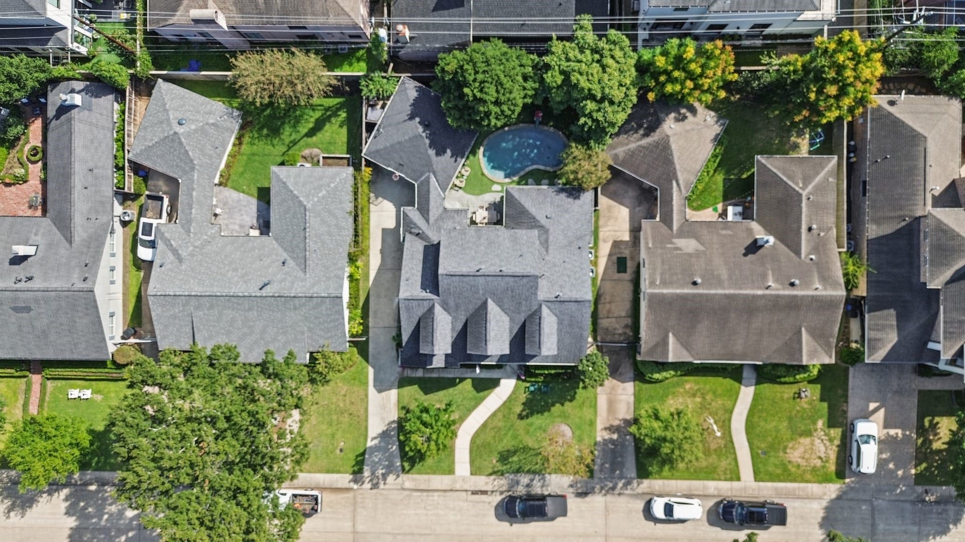 2415 Briarmead Drive, Houston, TX 77057 2415 Briarmead Drive, Houston, TX 77057