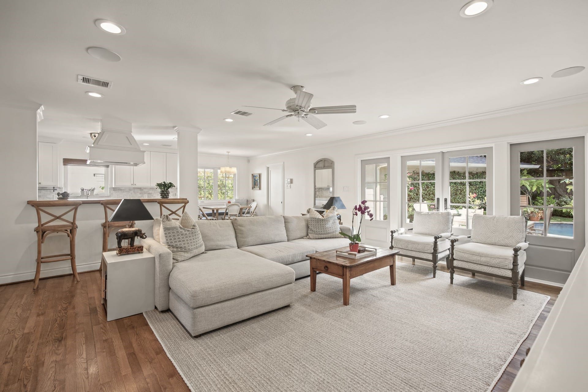 2415 Briarmead Drive, Houston, TX 77057 2415 Briarmead Drive, Houston, TX 77057