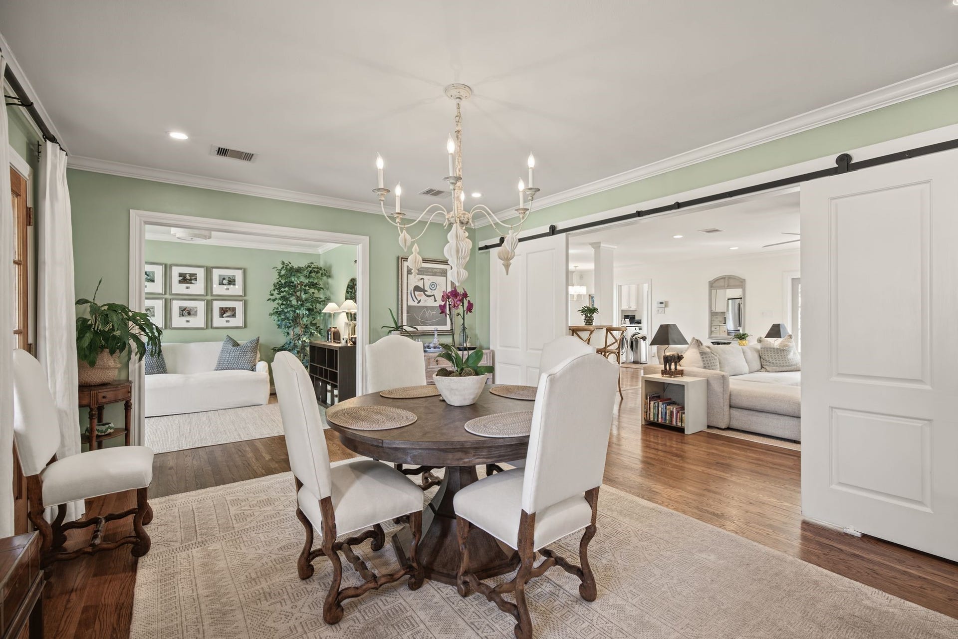 2415 Briarmead Drive, Houston, TX 77057 2415 Briarmead Drive, Houston, TX 77057