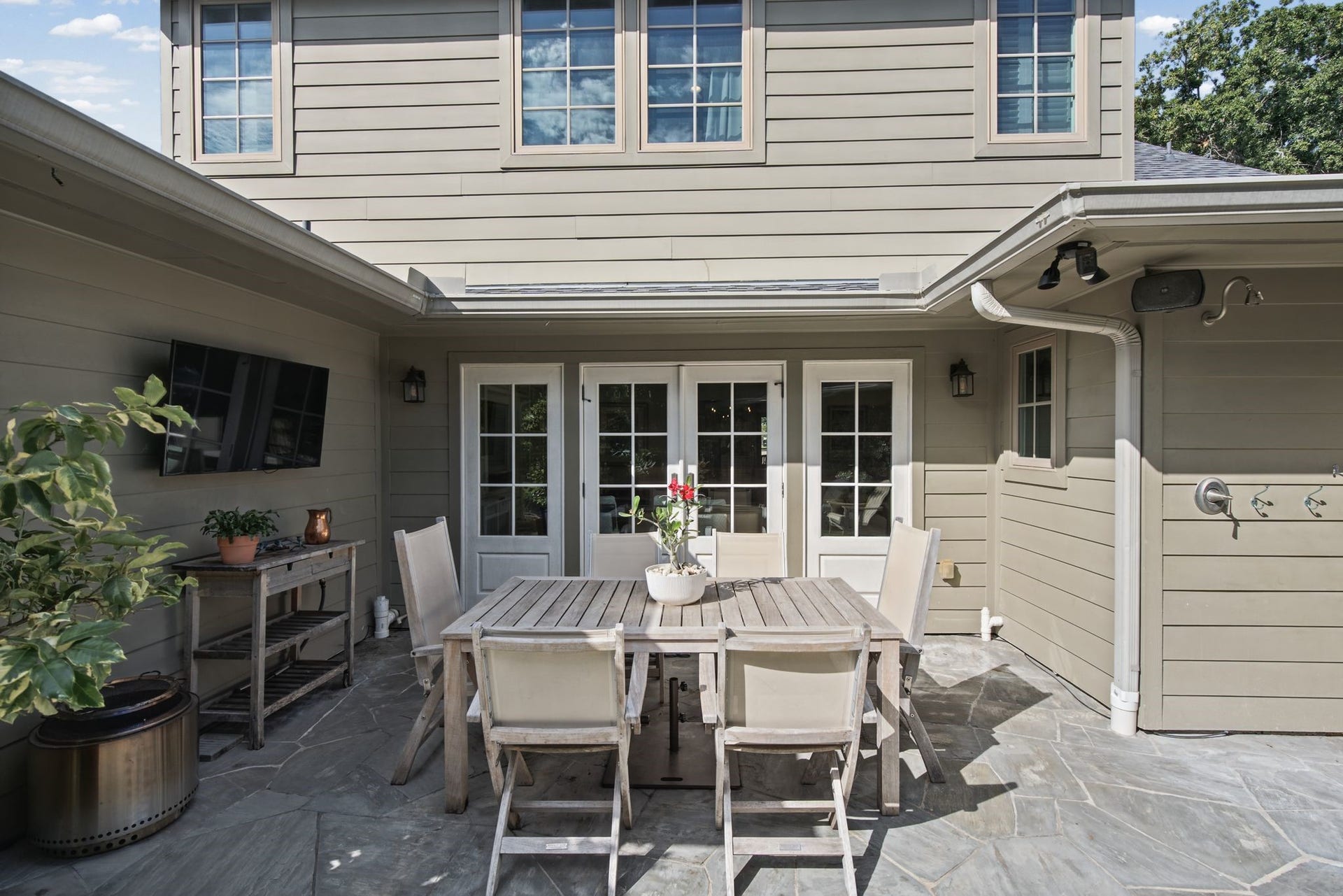 2415 Briarmead Drive, Houston, TX 77057 2415 Briarmead Drive, Houston, TX 77057