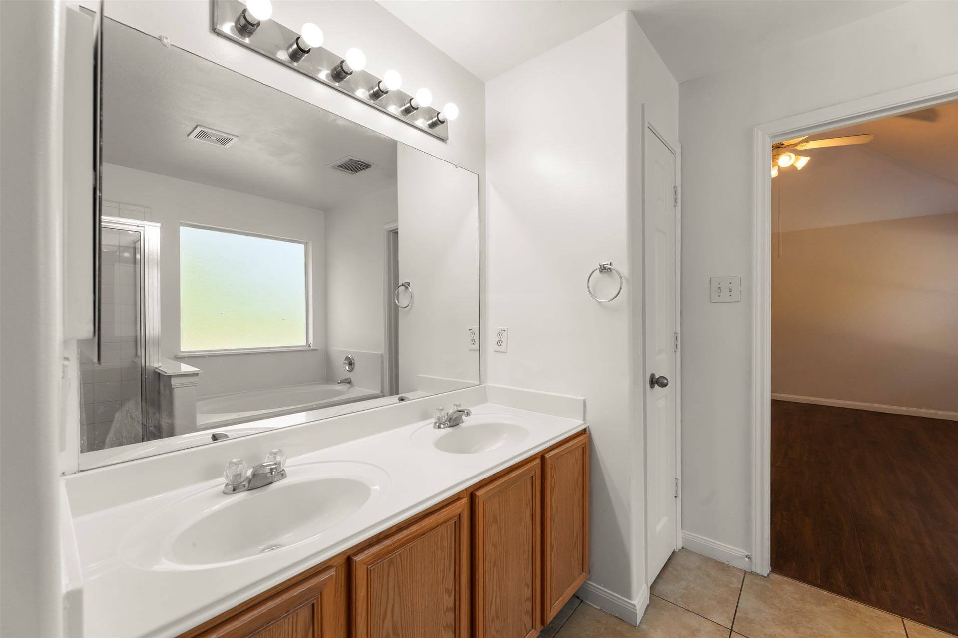 16410 Pademelon, Sugar Land, TX 77498 16410 Pademelon, Sugar Land, TX 77498