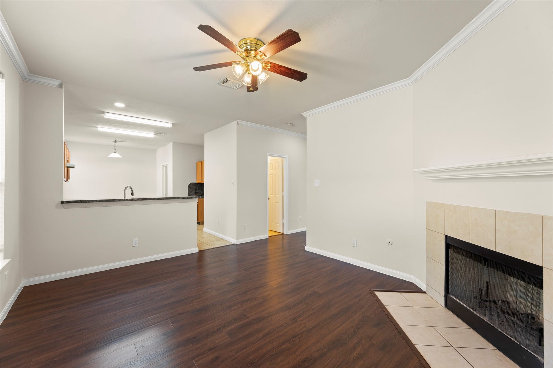 16410 Pademelon, Sugar Land, TX 77498 16410 Pademelon, Sugar Land, TX 77498