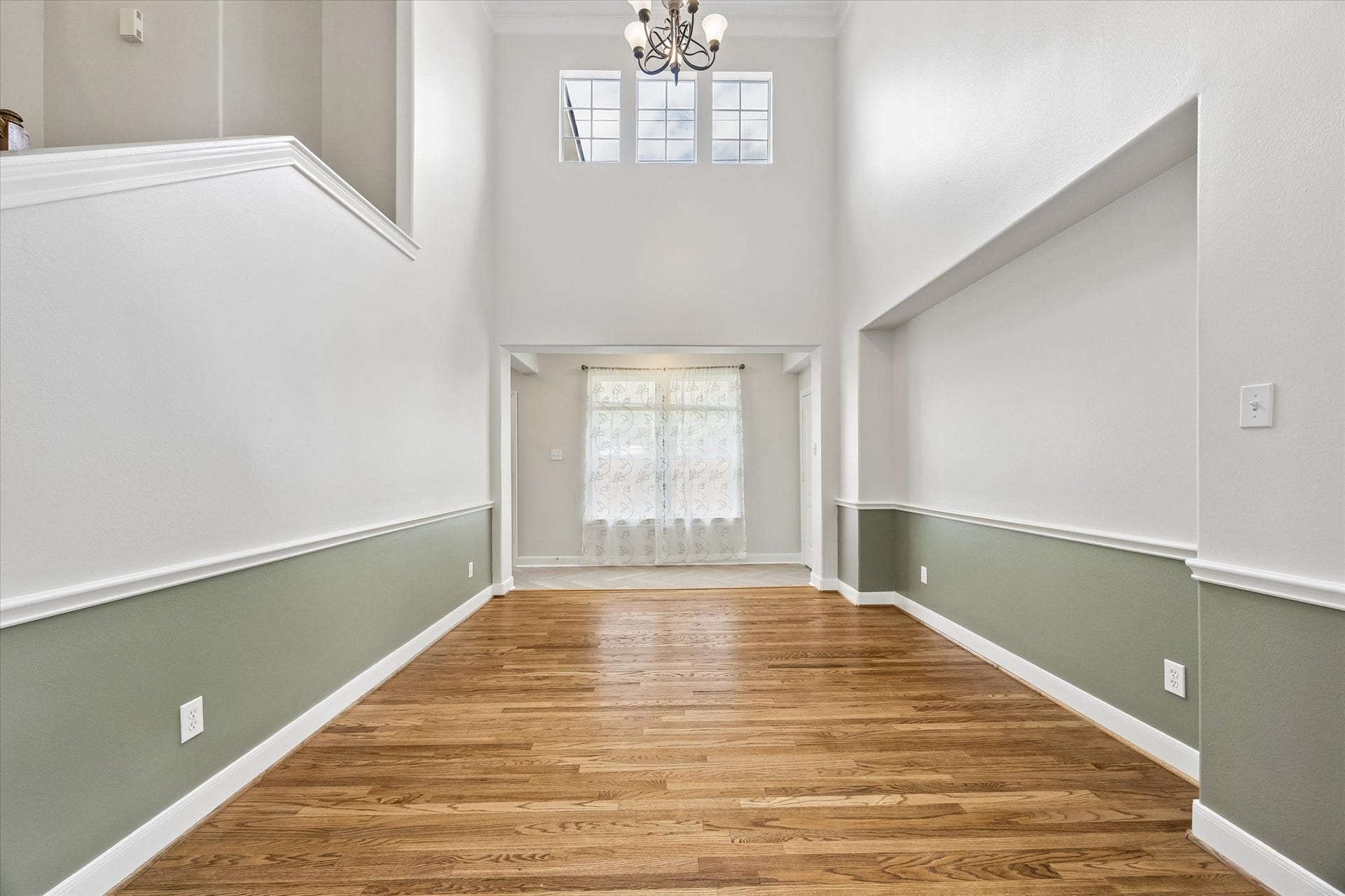 1502 Lakeside Enclave Drive, Houston, TX 77077 Dining Room
