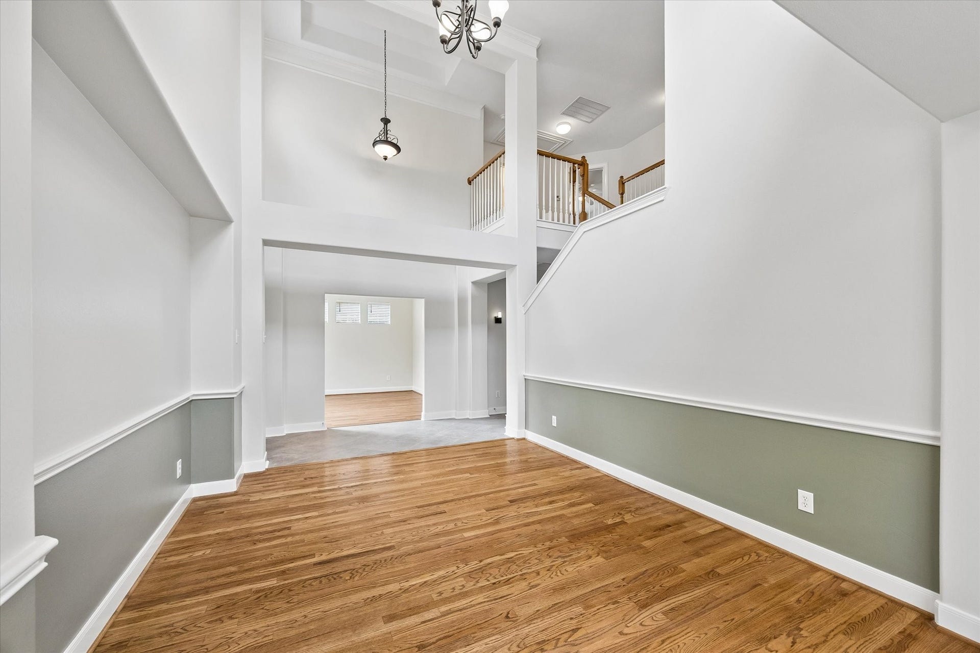 1502 Lakeside Enclave Drive, Houston, TX 77077 Dining Room