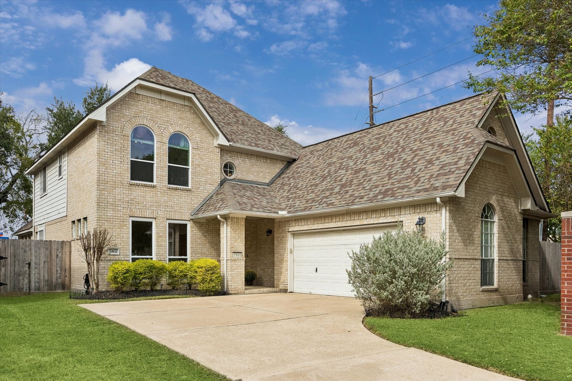 1502 Lakeside Enclave Drive, Houston, TX 77077 1502 Lakeside Enclave Drive, Houston, TX 77077