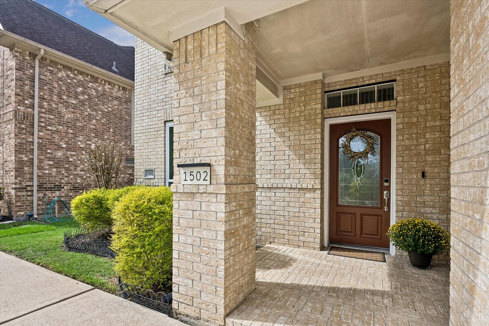 1502 Lakeside Enclave Drive, Houston, TX 77077 1502 Lakeside Enclave Drive, Houston, TX 77077
