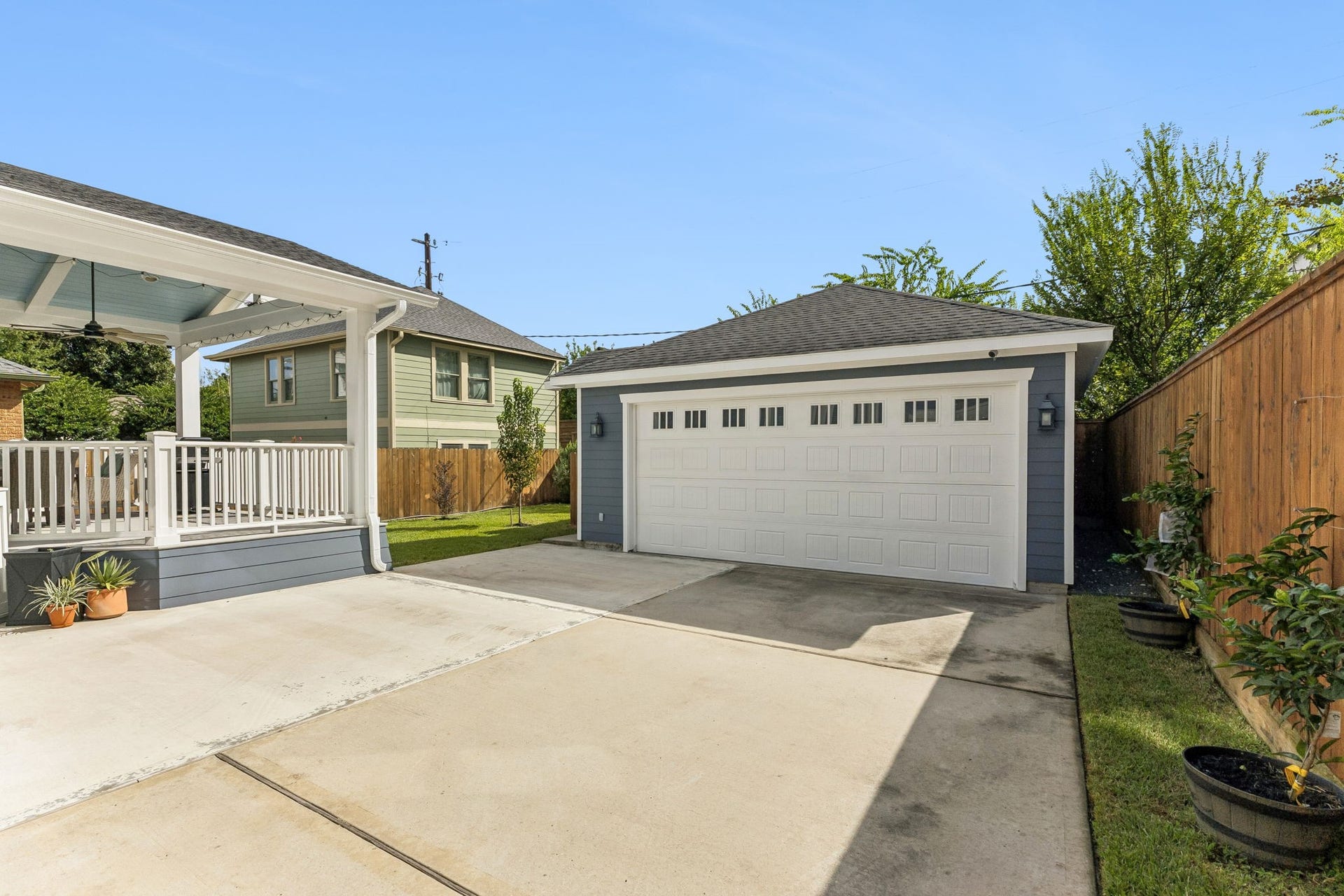 2016 Harvard Street, Houston, TX 77008 2016 Harvard Street, Houston, TX 77008