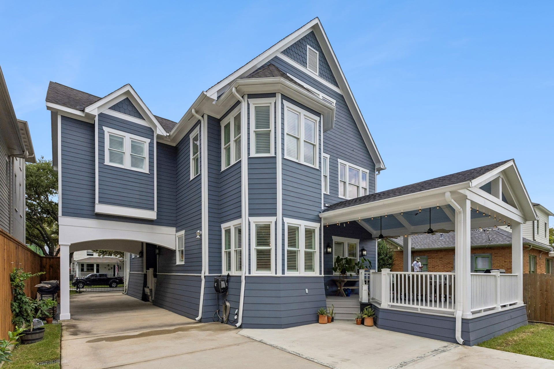 2016 Harvard Street, Houston, TX 77008 2016 Harvard Street, Houston, TX 77008