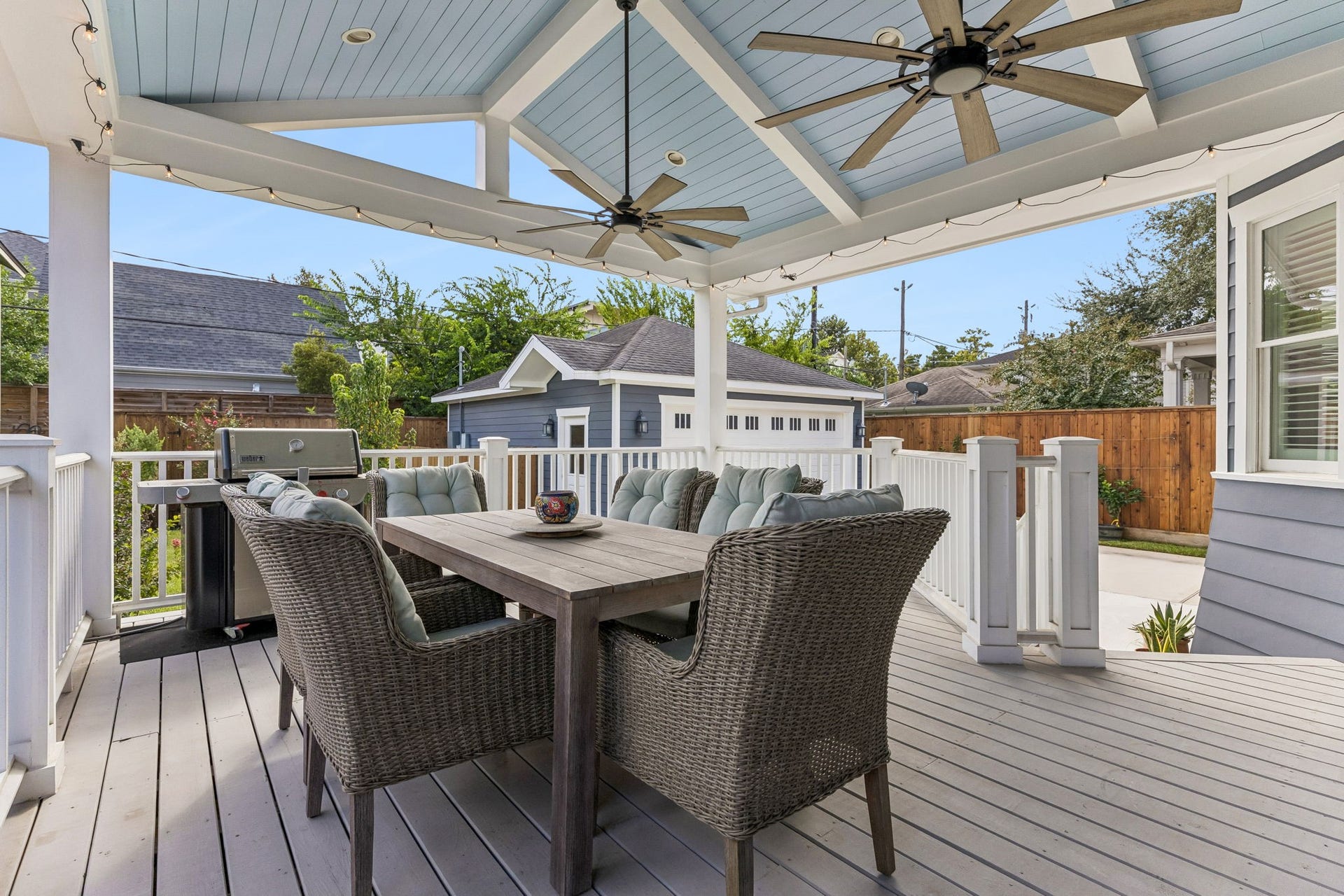 2016 Harvard Street, Houston, TX 77008 2016 Harvard Street, Houston, TX 77008