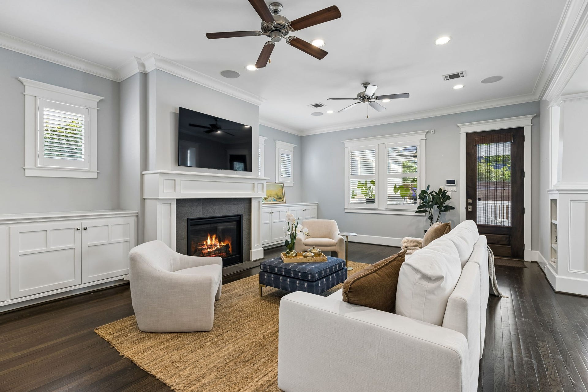 2016 Harvard Street, Houston, TX 77008 2016 Harvard Street, Houston, TX 77008