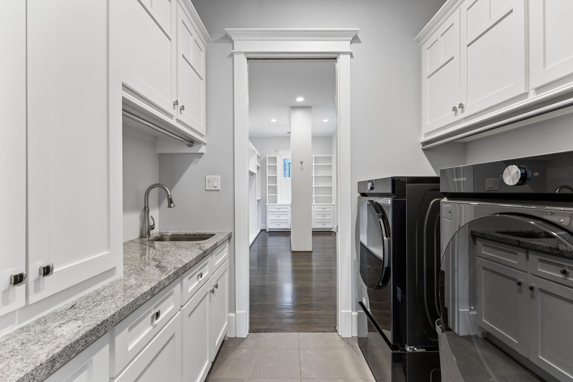 2016 Harvard Street, Houston, TX 77008 2016 Harvard Street, Houston, TX 77008
