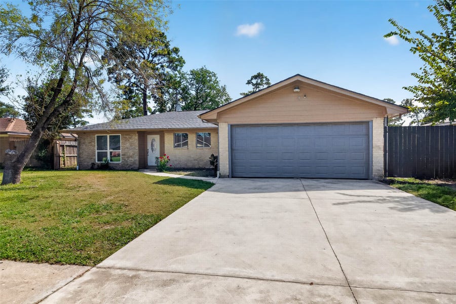 Property photo for 13338 Forest Knoll Drive, Houston, TX