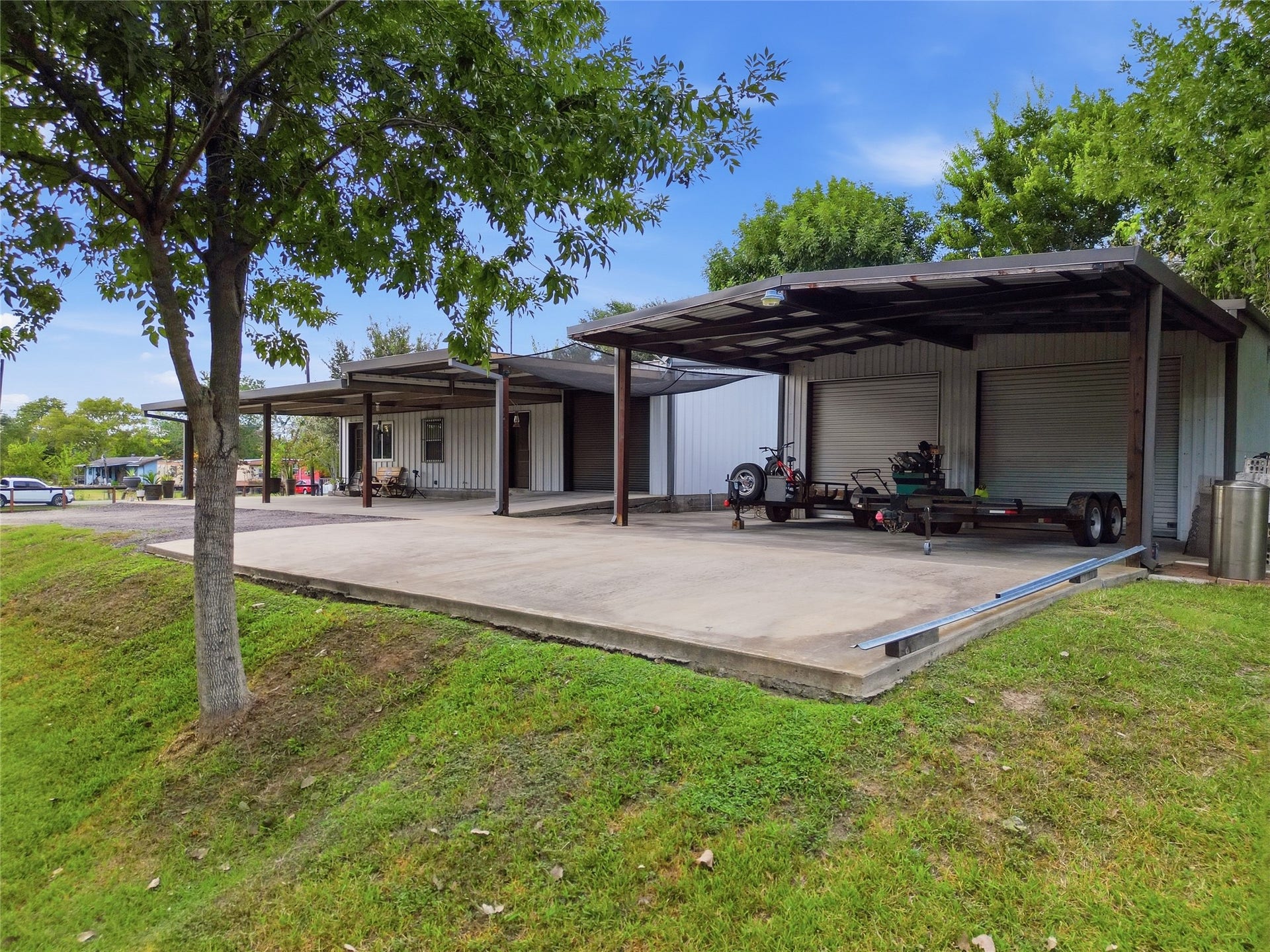 18503 Frazier Drive, #C176C, Pearland, TX 77584 Expansive covered concrete area offering plenty of space for parking, equipment, or additional outdoor storage.