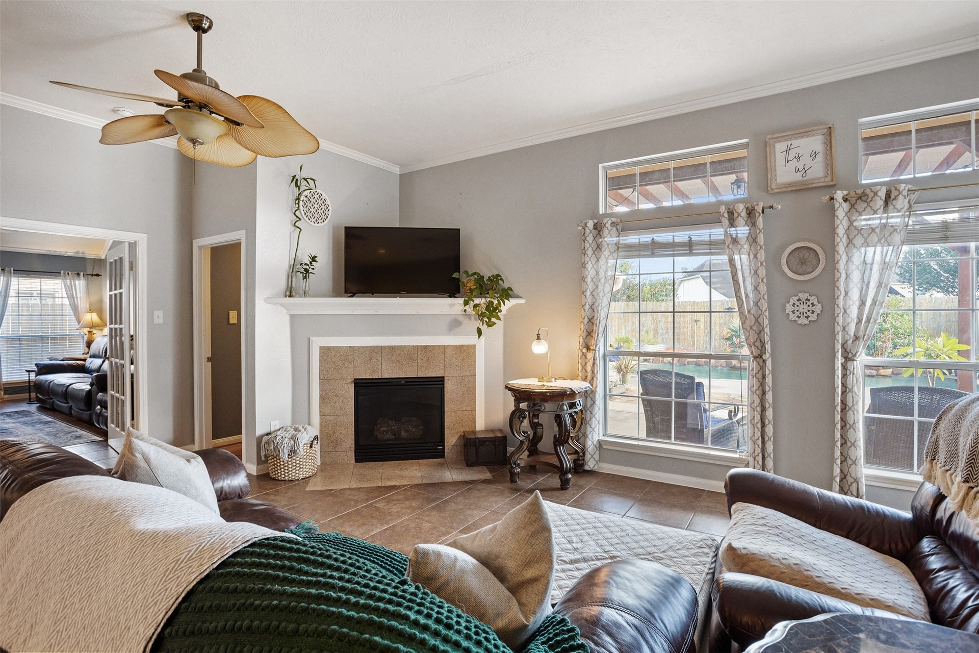 1007 Hyland Lane, League City, TX 77573 1007 Hyland Lane, League City, TX 77573