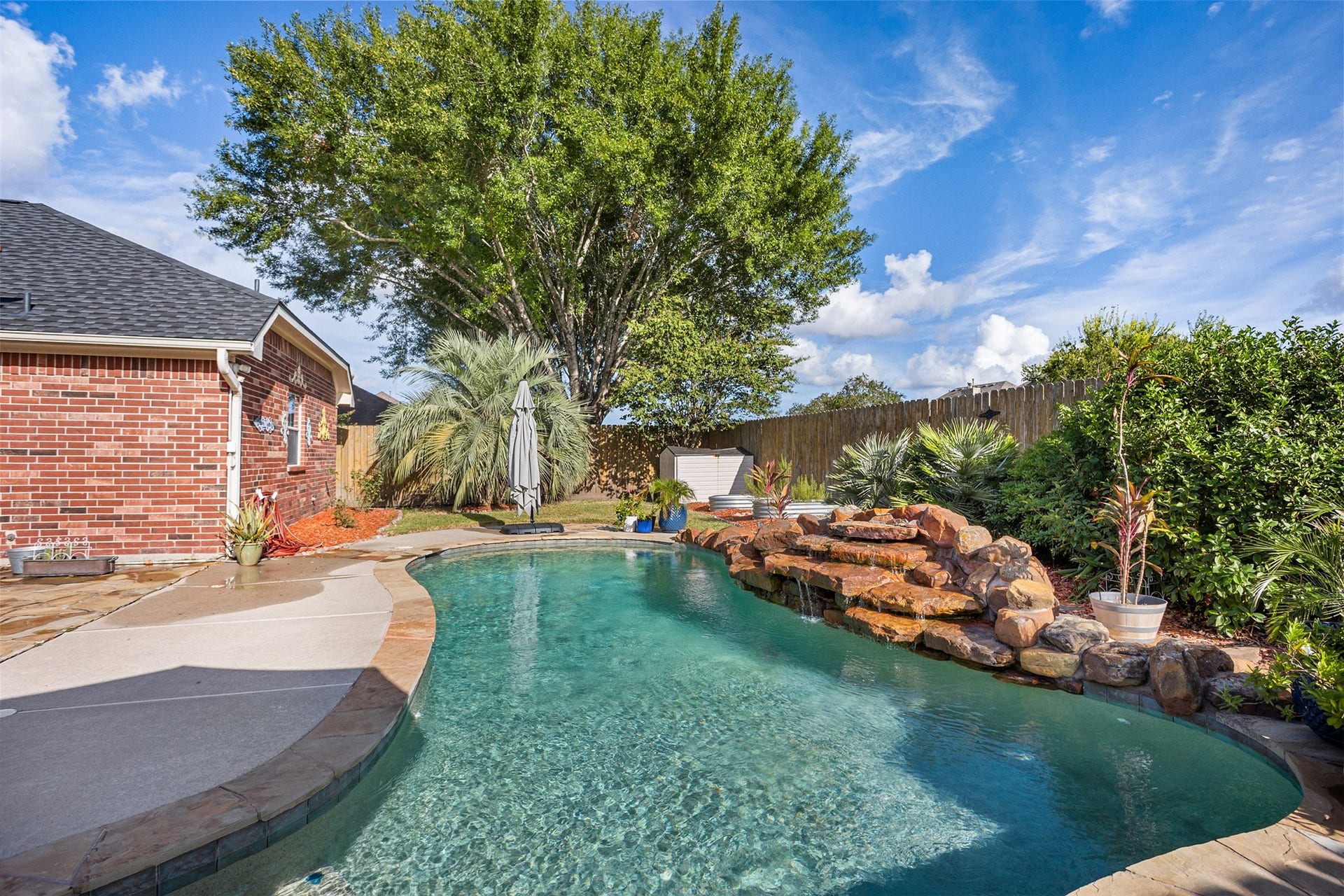 1007 Hyland Lane, League City, TX 77573 1007 Hyland Lane, League City, TX 77573