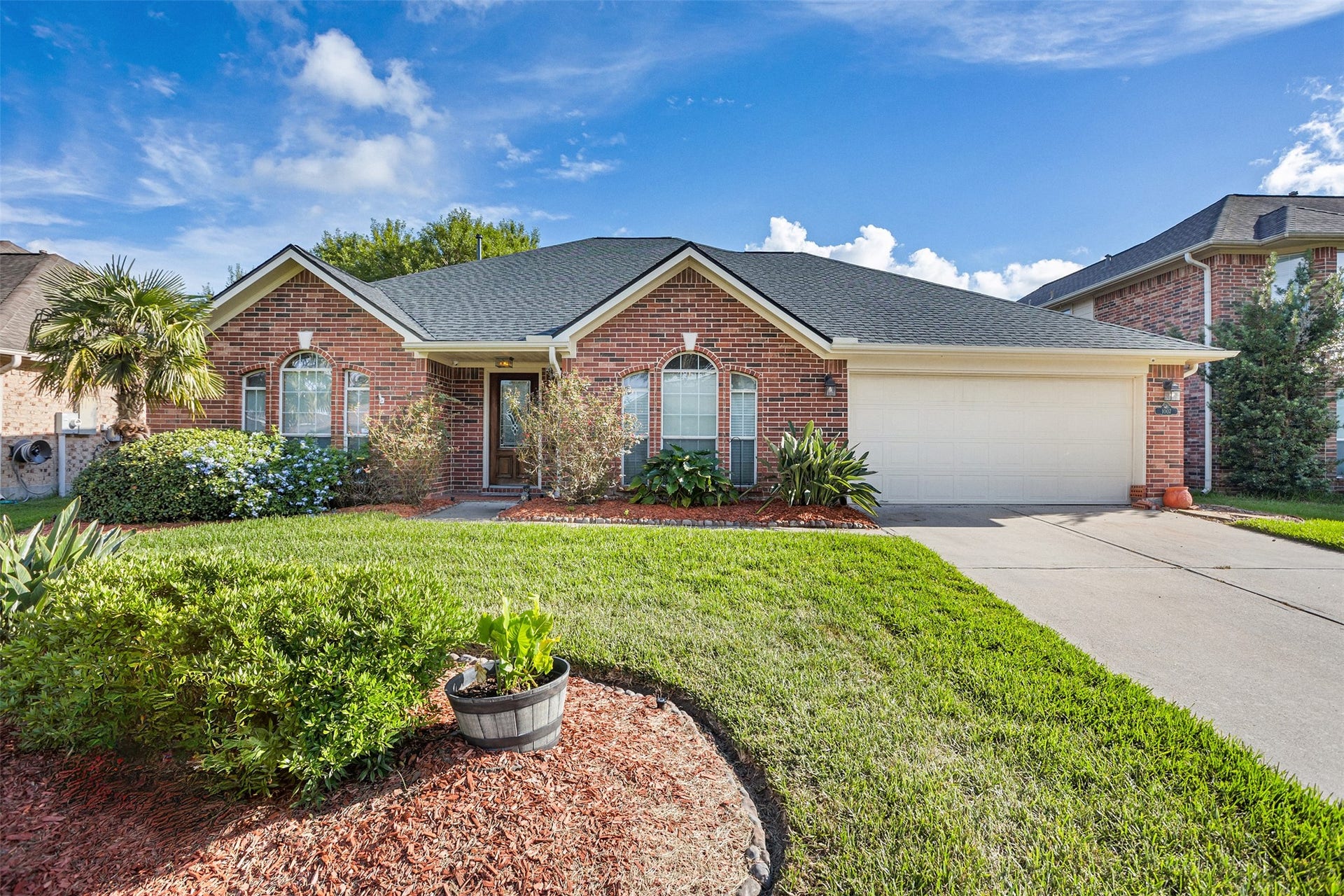 1007 Hyland Lane, League City, TX 77573 1007 Hyland Lane, League City, TX 77573
