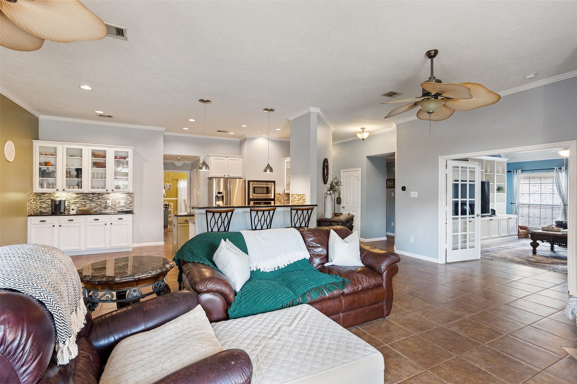 1007 Hyland Lane, League City, TX 77573 1007 Hyland Lane, League City, TX 77573