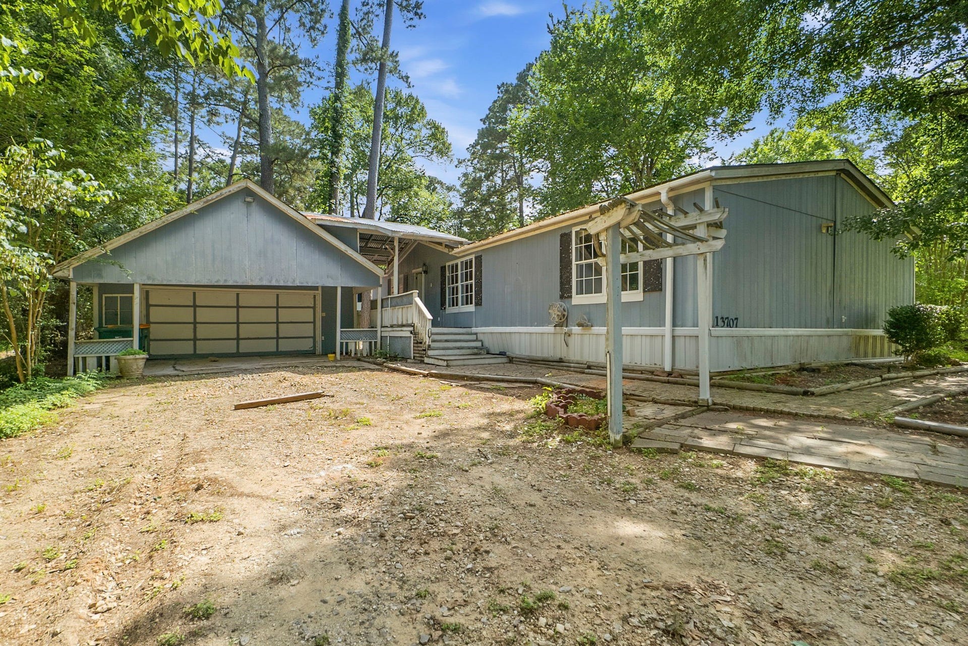 13707 Brigadier Drive, Willis, TX 77318 13707 Brigadier Drive, Willis, TX 77318