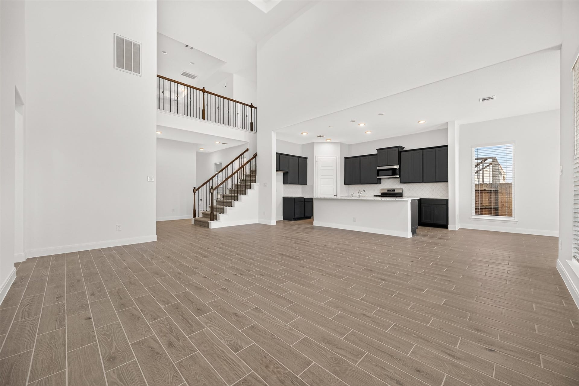 1057 Apple Ridge Road, Magnolia, TX 77355