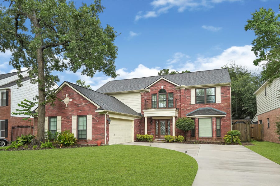 Property photo for 29 Dover Drive, Conroe, TX