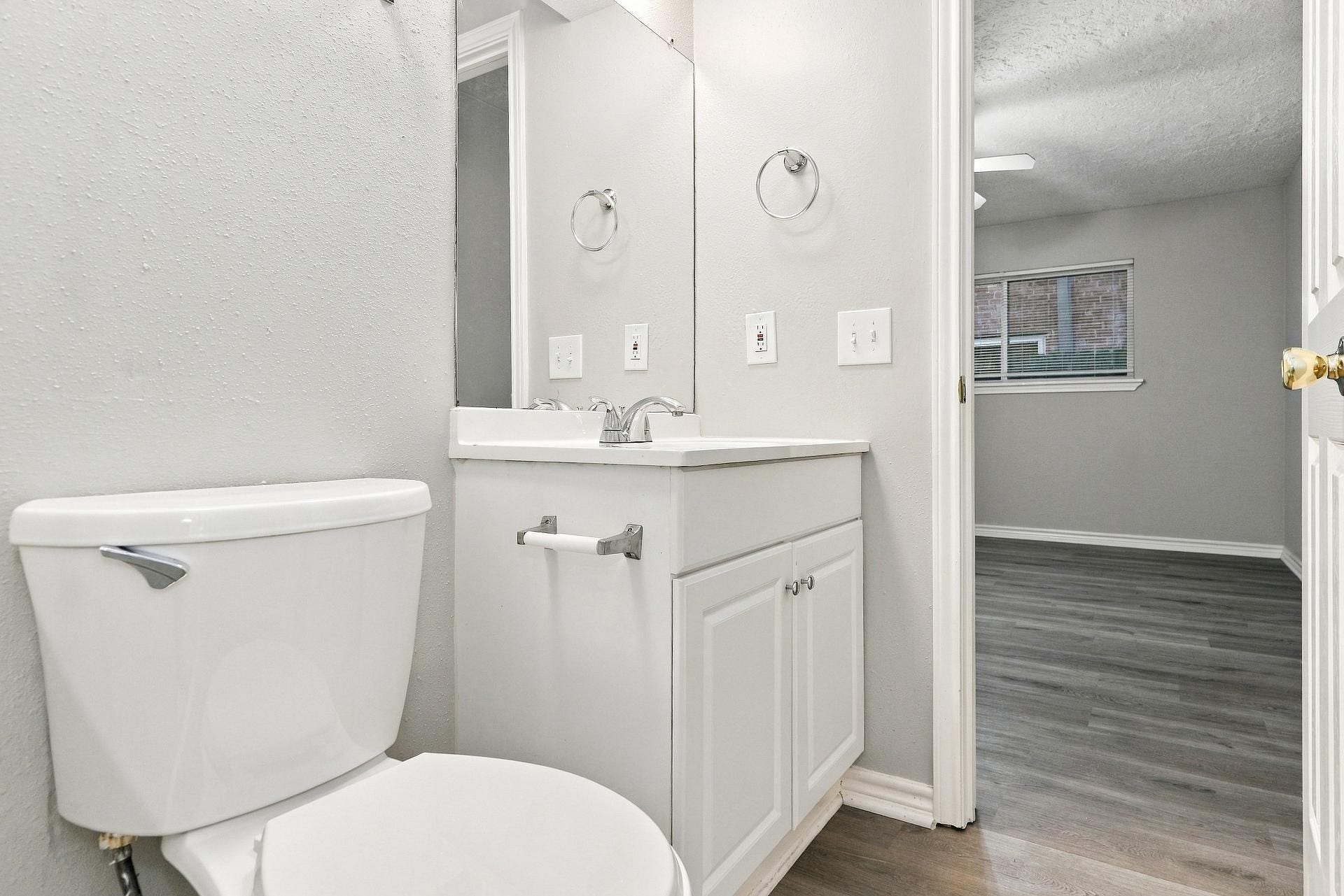 12615 Enchanted Path Drive, Houston, TX 77044 12615 Enchanted Path Drive, Houston, TX 77044