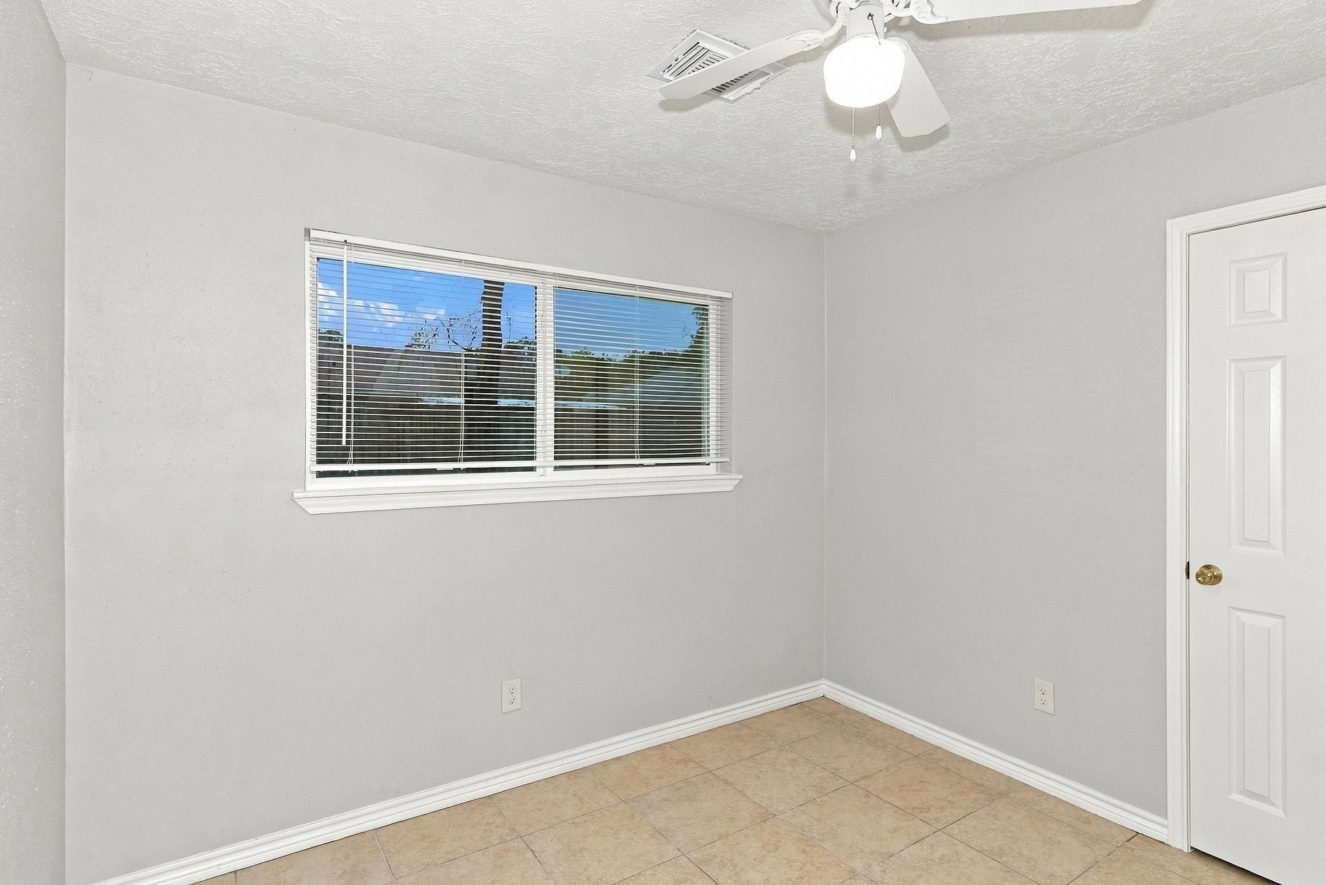 12615 Enchanted Path Drive, Houston, TX 77044 12615 Enchanted Path Drive, Houston, TX 77044
