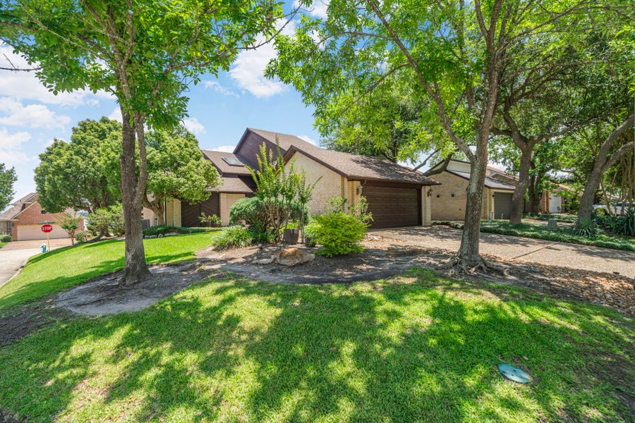 Property photo for 20138 Atascocita Shores Drive, Humble, TX