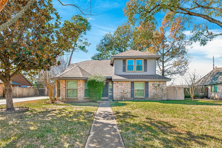 Property photo for 15411 Lago Villa Drive, Tomball, TX