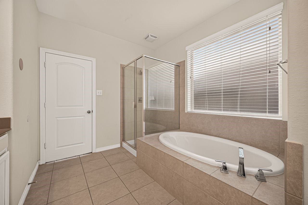 11202 Bluewater Lagoon Circle, Cypress, TX 77433